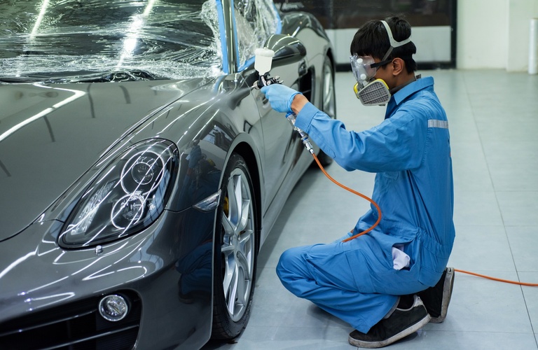 高い技術を活かして行う塗装の施工 | 堺市の車なら確かな技術のCar Service RUN